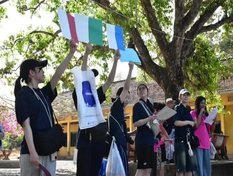 22次隊 Sok An Phnom High Schoolでの美術企画